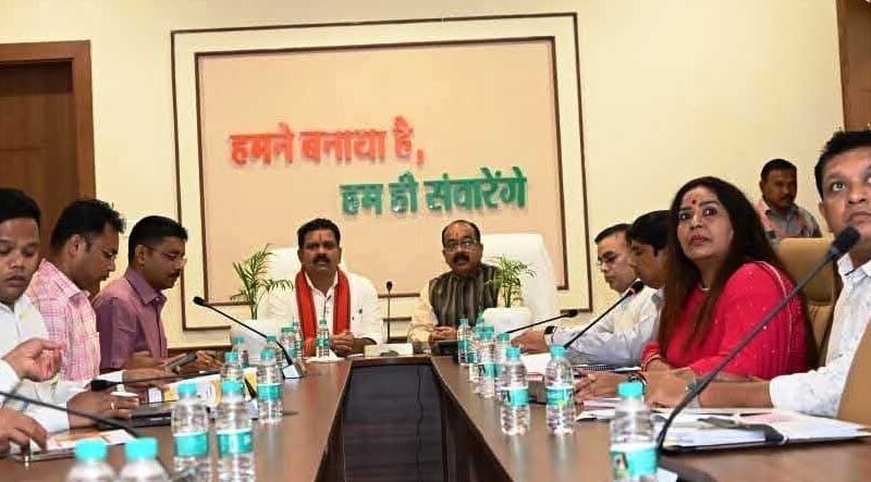 उप मुख्यमंत्री द्वय अरुण साव और विजय शर्मा ने बस्तर ओलंपिक की तैयारियों की समीक्षा की