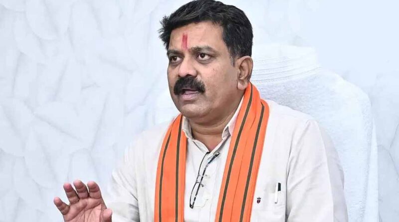 कवर्धा दुर्गा पंडाल विवाद: गृहमंत्री विजय शर्मा का बयान –माता वहीं विराजेंगी जहां परंपरा रही है