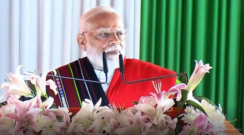 बारिश के बावजूद PM मोदी पहुँचे मणिपुर हिंसा पीड़ितों से मिलने, 65 KM की रोड ट्रिप तय की