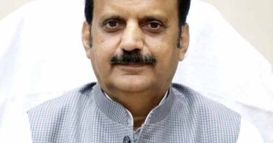 उप मुख्यमंत्री शुक्ल ने प्रतिभाशाली आयुषी को दी बधाई