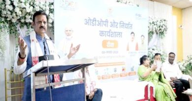 कुटीर उद्योगों की स्थापना एवं स्थानीय उत्पादों के प्रोत्साहन से रोजगार के अवसर उपलब्ध हो सकेंगे : उप मुख्यमंत्री शुक्ल