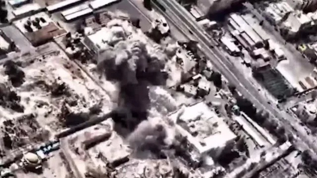 अमेरिकी हमले में IRGC मुख्यालय ध्वस्त, US सेंट्रल कमांड बोली- ‘सांप का सिर कुचल दिया’ अमेरिकी हमले में IRGC मुख्यालय ध्वस्त, US सेंट्रल कमांड बोली- ‘सांप का सिर कुचल दिया’